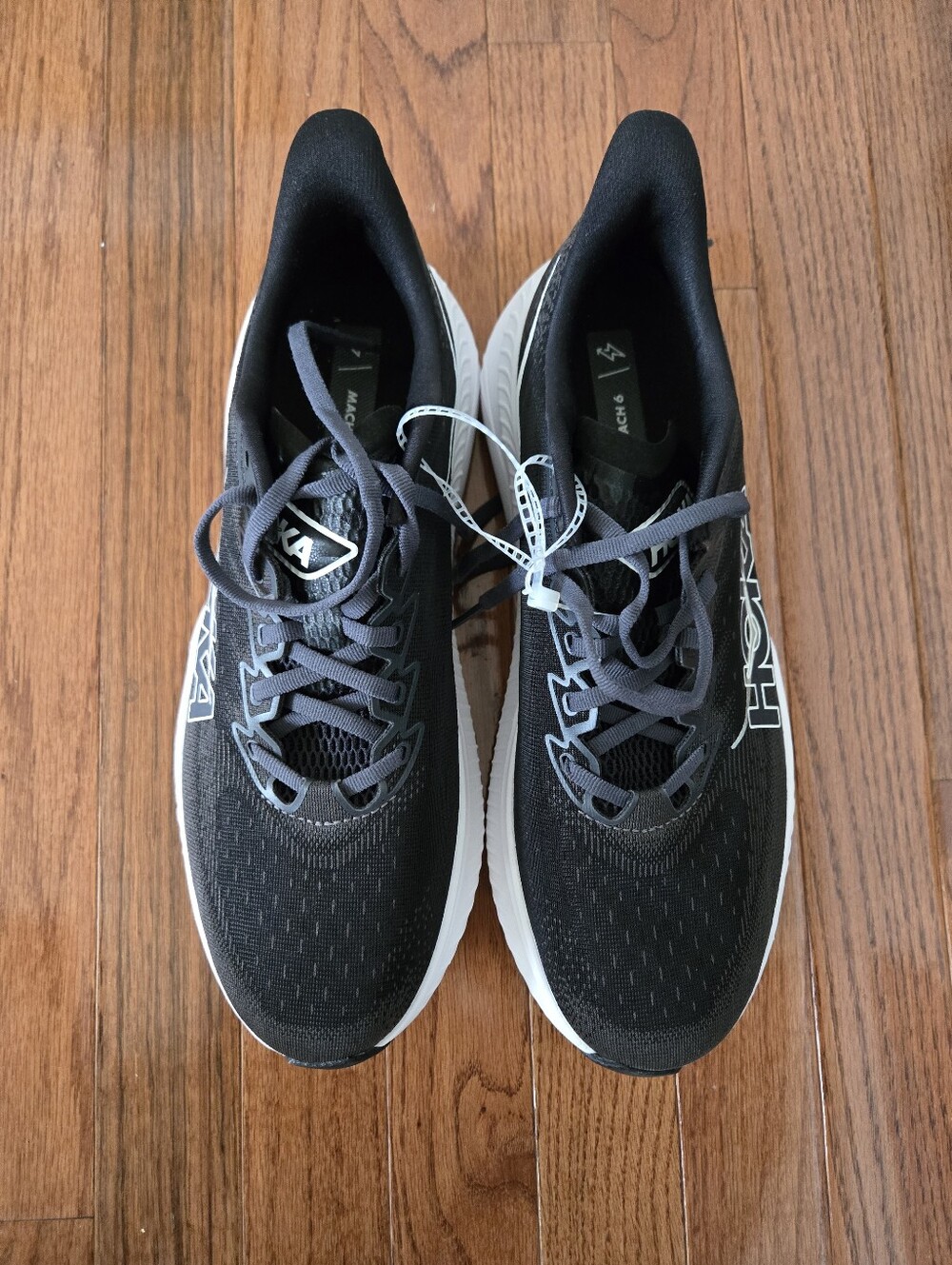 Hoka Mach 6